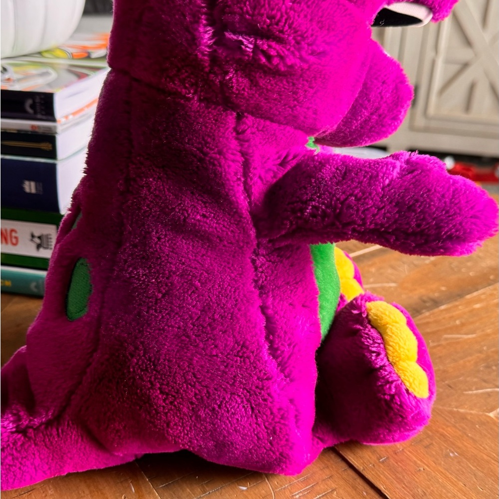 Vintage Barney The Dinosaur Plush Dakin 1992 14" Very Good Condition Lyons Group